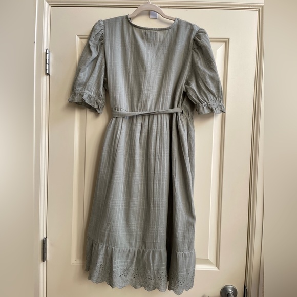 NEW ASOS Design Maternity Broderie Lace Eyelet Wrap Dress - Picture 6 of 9